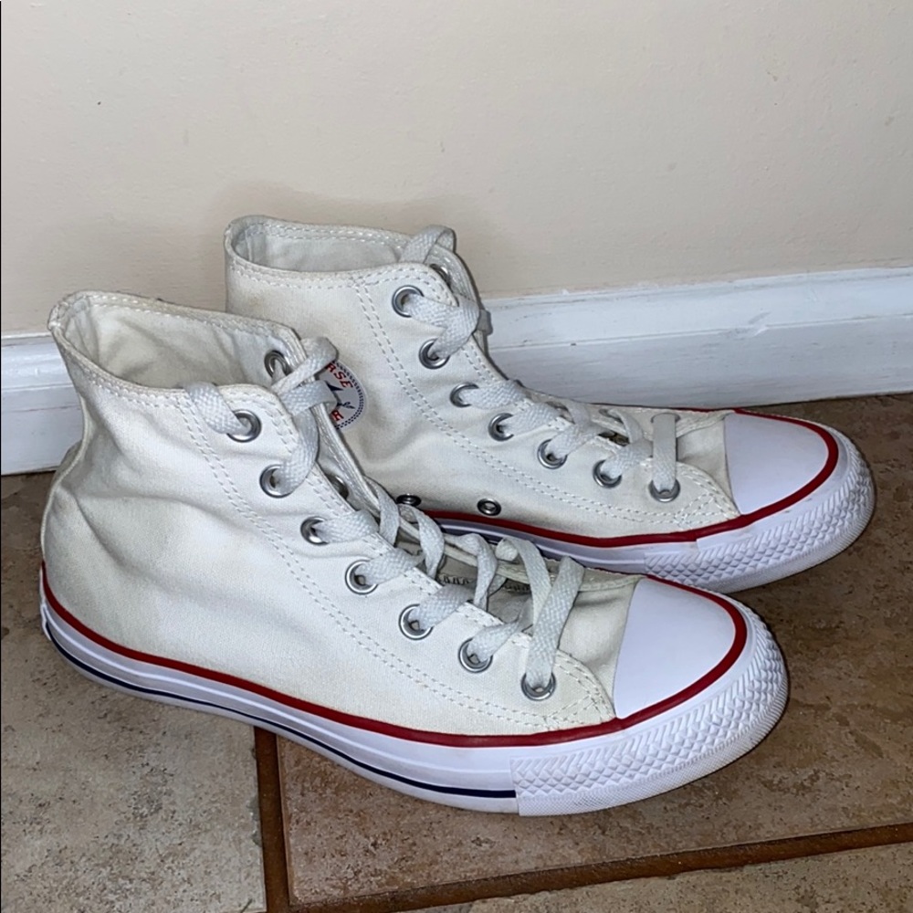 CONVERSE Chuck Taylor All Star Hi Sneaker - White